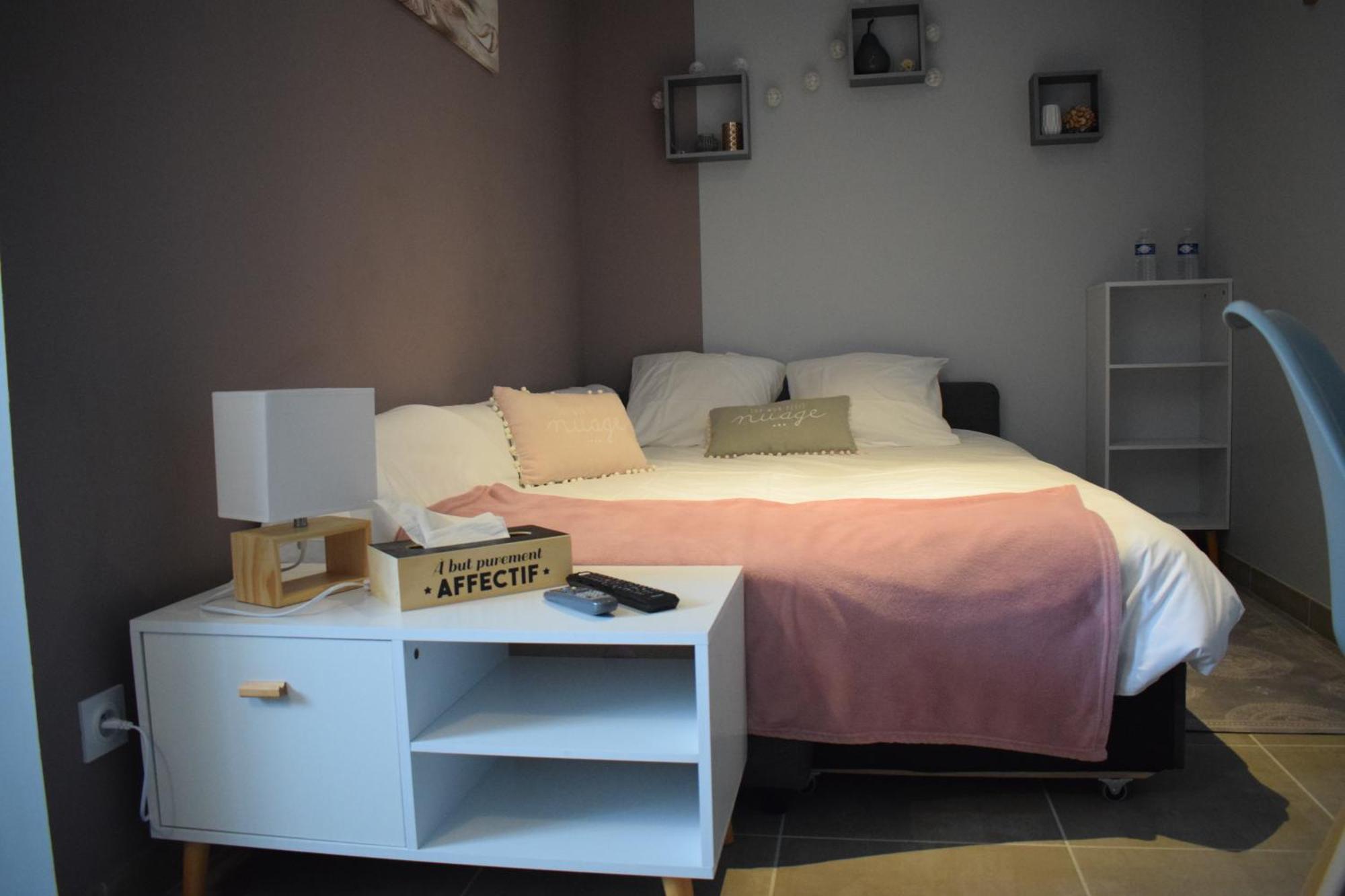 La Sarlamandre, Chambres Et Table D'Hotes Marcillac-Saint-Quentin Ngoại thất bức ảnh