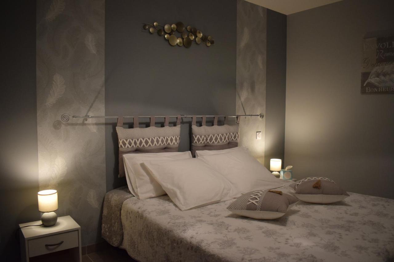 La Sarlamandre, Chambres Et Table D'Hotes Marcillac-Saint-Quentin Ngoại thất bức ảnh