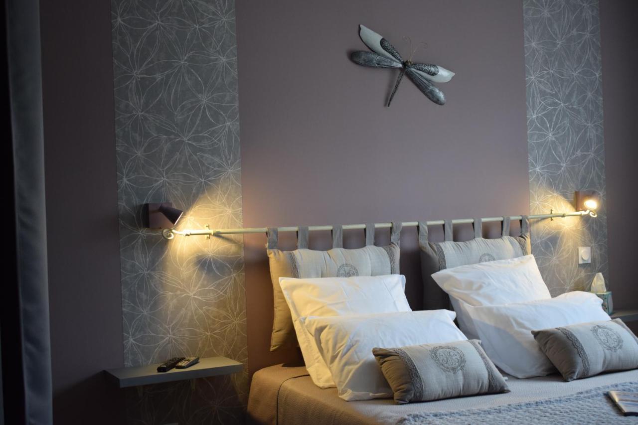 La Sarlamandre, Chambres Et Table D'Hotes Marcillac-Saint-Quentin Ngoại thất bức ảnh